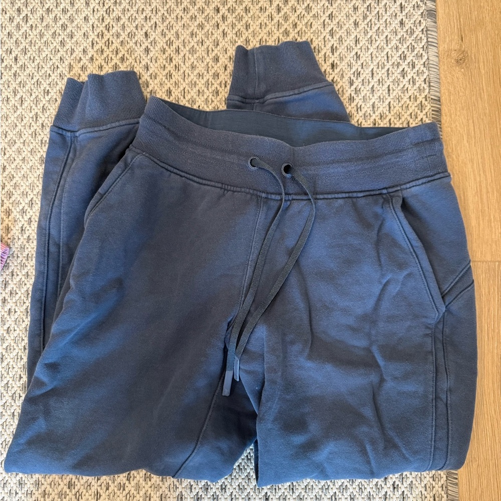 Lululemon joggers